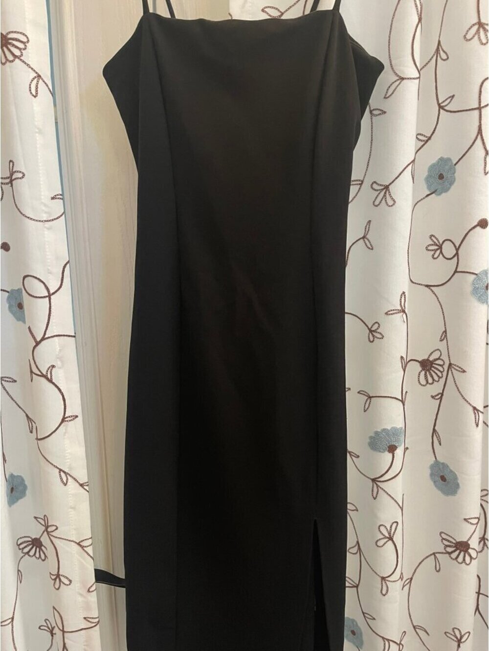 Excellent Used | Leith | S | Black Square Neck Midi Dress